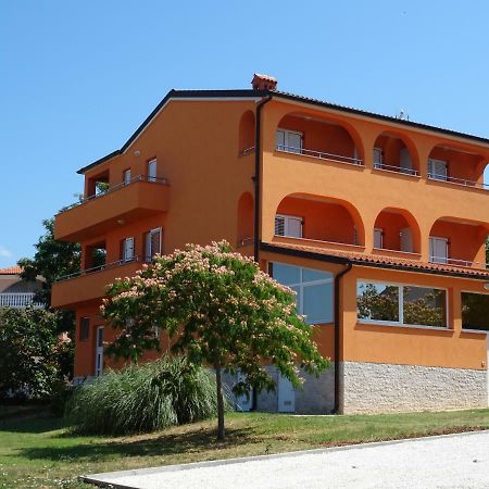 Apartments Orange Medulin Exteriör bild
